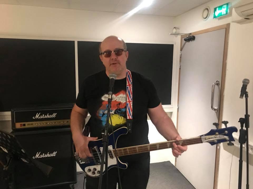 portrait du rédacteur Bertrand Pavilik